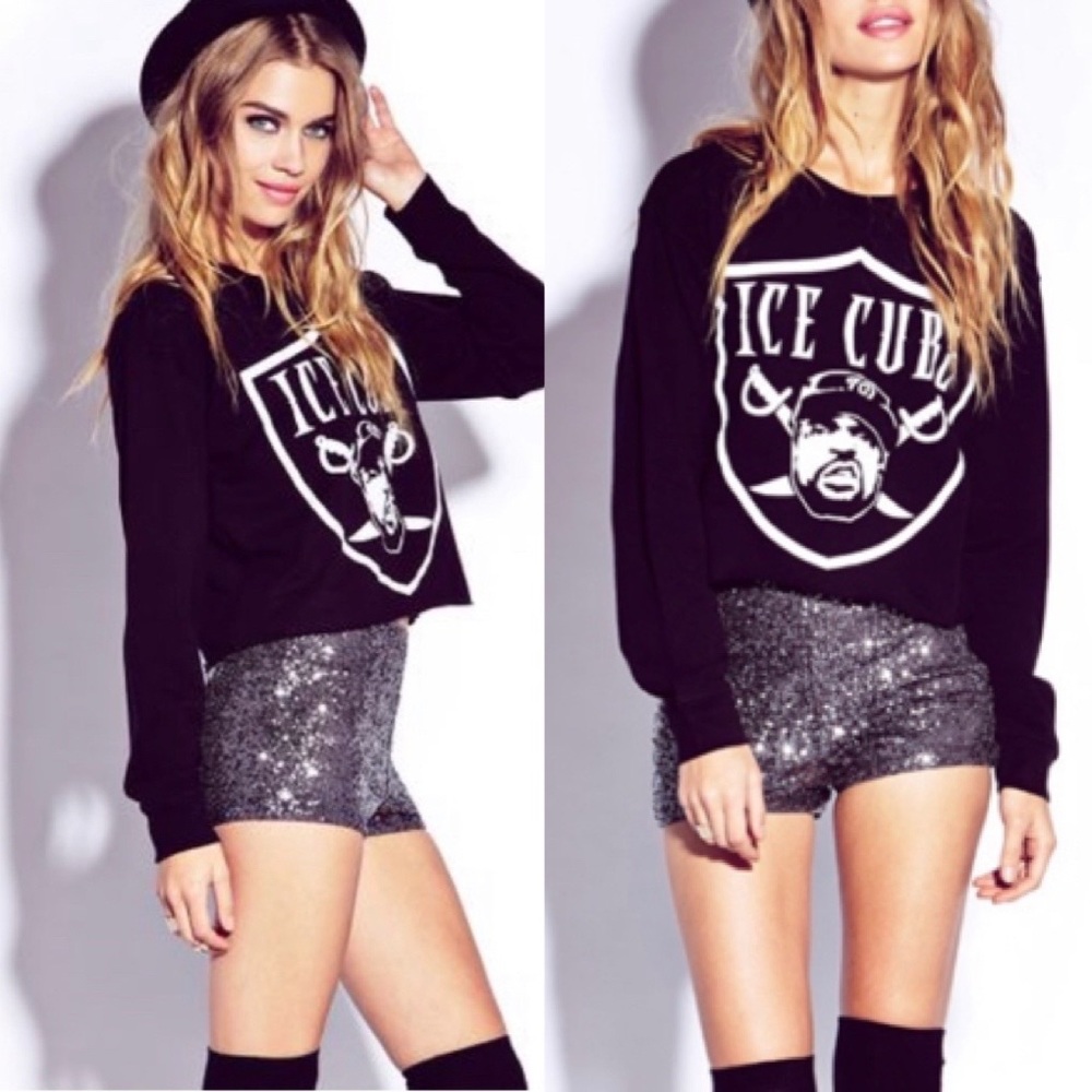 Ice Cube Medium Sweater Crop Top